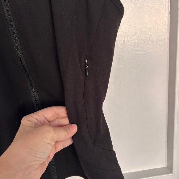 Women’s Black Kyodan Double Lined Vest in Size Medium - Picture 5 of 8